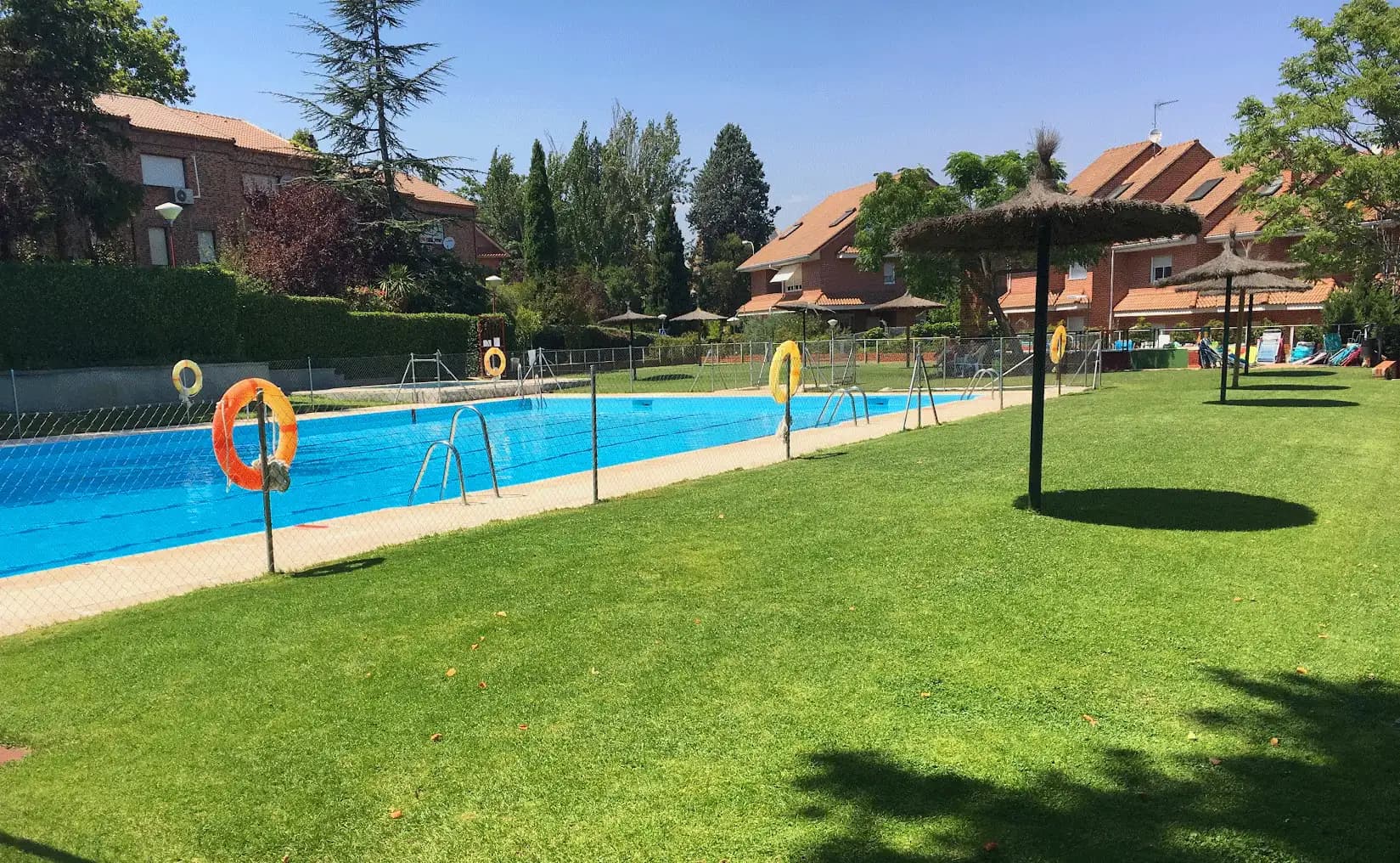 Piscina comunitaria